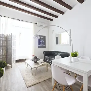 the-white-flats-sant-antoni.topbarcelonahotels.com/