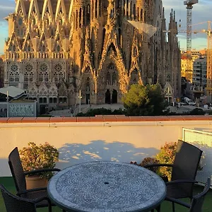 gaudis-nest.topbarcelonahotels.com/